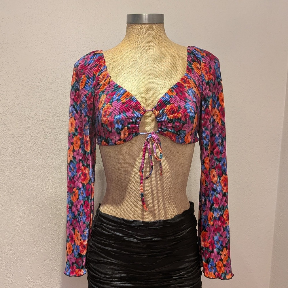 Wild Fable Crop Top Women Multicolor Floral Plisse Long Flare Sleeve XS